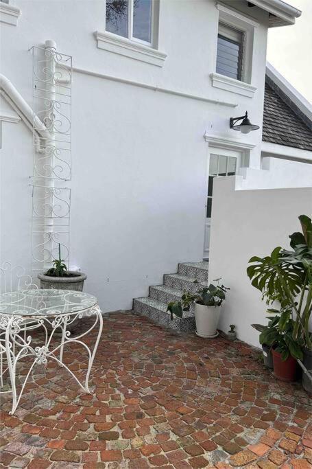 Chez Botanica Constantia